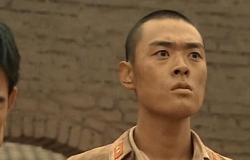 《亮剑》中黑云寨二当家山猫子为什么要杀魏和尚？