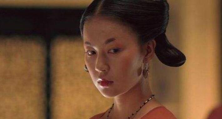 《夜宴》中最后是谁下令杀死皇后婉儿？