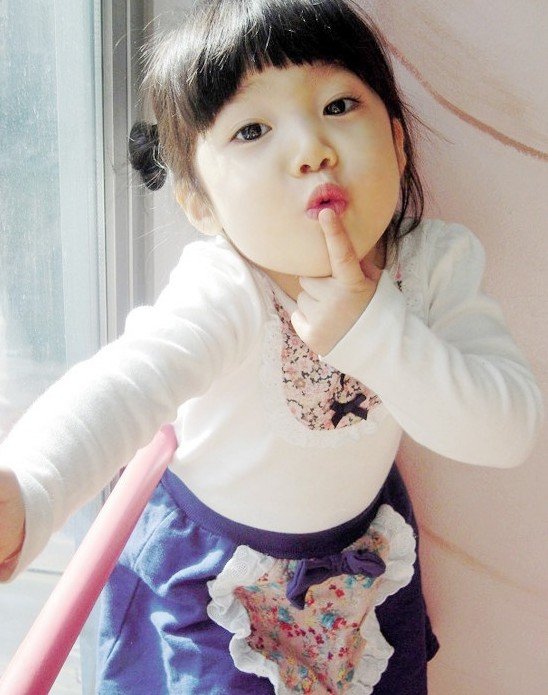 超可爱女生qq头像（4个差不多的）