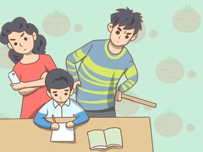 重庆一对母女打架，母亲将十几岁的女儿骑在身下，母亲为什么要这么做？