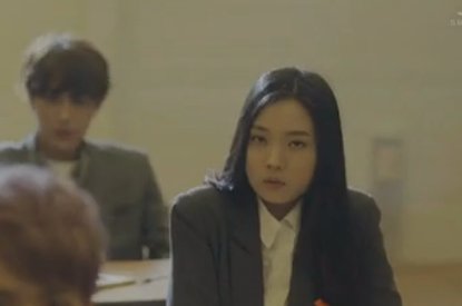 谁能告诉我EXO《狼与美女》(Wolf)MV剧情版主要讲的是什么样的故事？？谢谢谢谢～