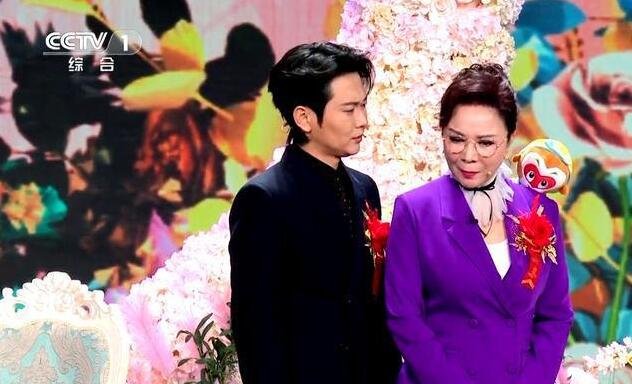 蔡明潘长江小品立意引发讨论，你认为他们的立意是什么？如何评价？