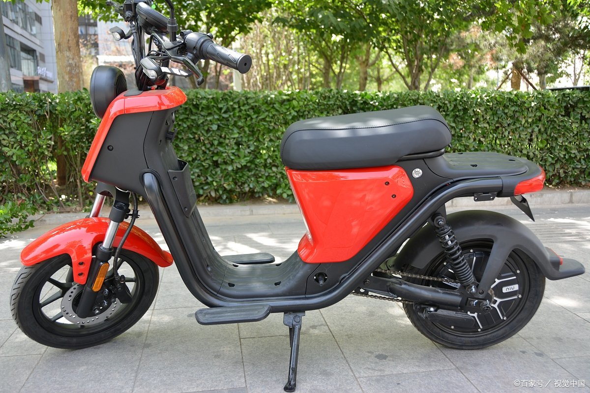 保安买彩票中千万大奖立马辞职，工资和电瓶车都没要，劳动所得为何不带走？