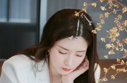 江疏影喊话许婕别卷了，《女士的法则》中许婕有多卷？