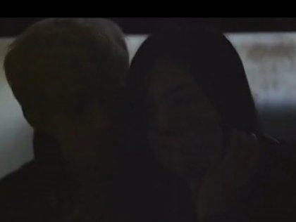 谁能告诉我EXO《狼与美女》(Wolf)MV剧情版主要讲的是什么样的故事？？谢谢谢谢～