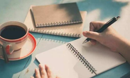 “堂皇”是什么意思？