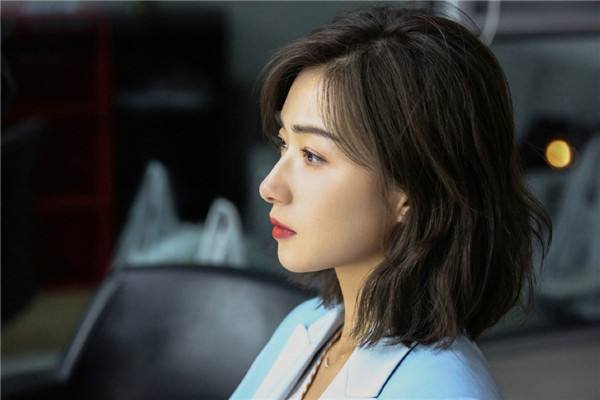 说万茜是“海王姐姐”的原因是什么呢?