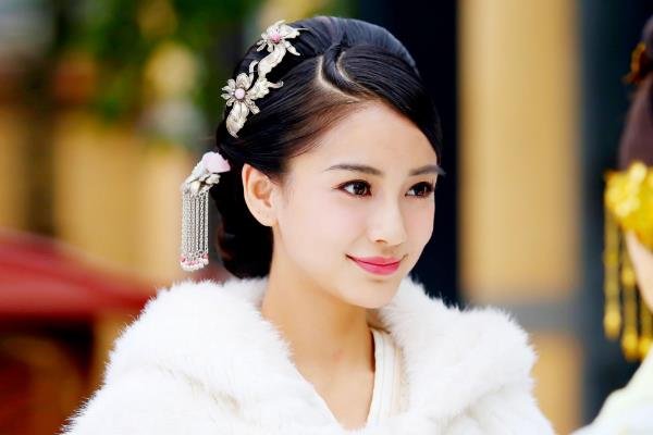 《云中歌》中云歌究竟爱谁？