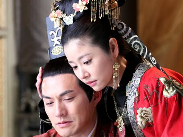 电视剧倾世皇妃剧情介绍
