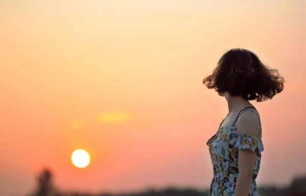 女人看淡一切霸气的网名