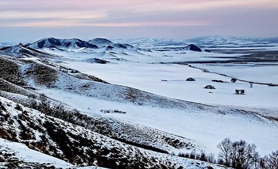 《沁园春·雪》的写作背景是什么？