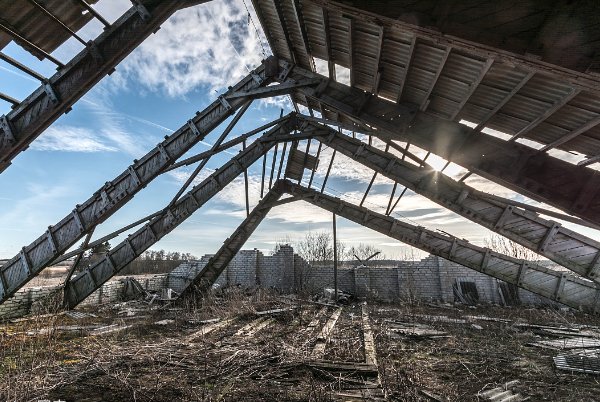 千疮百孔的意思