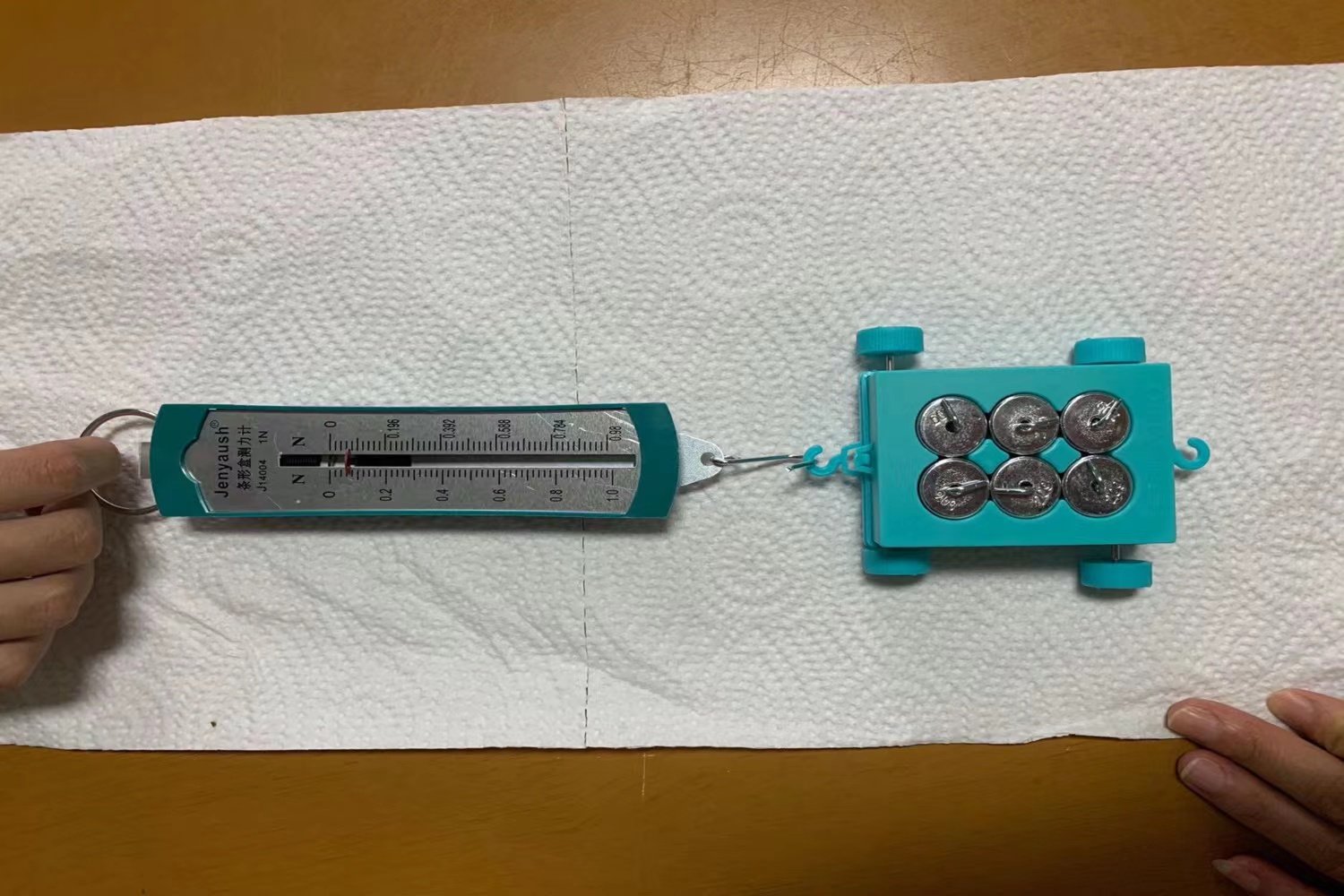 牛顿力学的第四定律是什么？