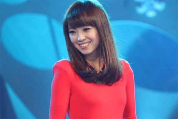 云朵跟刀郎同居6年被抛弃，现如今云朵都难以忘怀，他们究竟发生了什么？