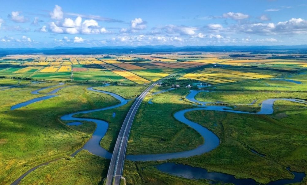 巍巍中华展新貌,还是神州大地展新貌