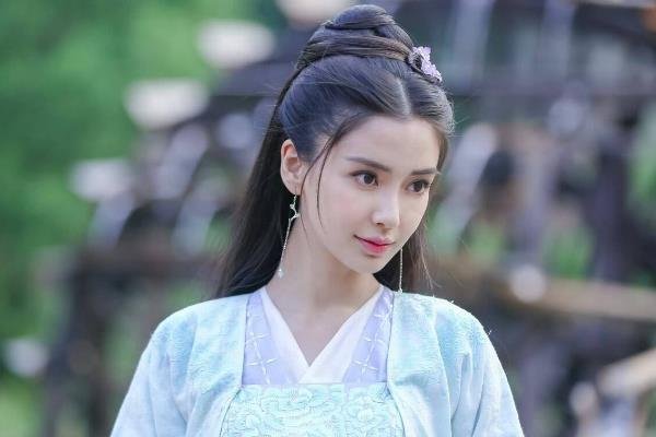 《云中歌》中云歌究竟爱谁？