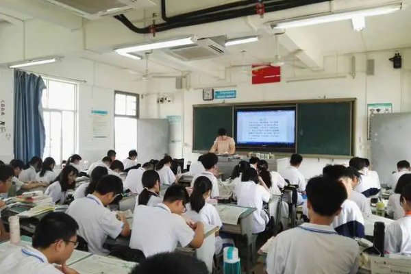 9000000000个四字成语