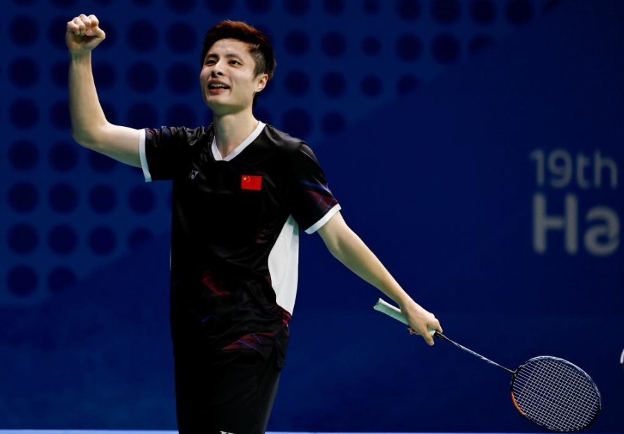 羽毛球比赛一局多少个球