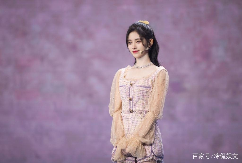 都说央视被称为最强“卸妆水”，那被称为“四千年美女”的鞠婧祎扛过了吗？