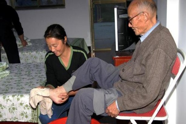 含九的成语祝福语