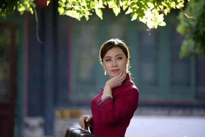 端庄意思解释是什么呢