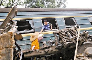 大秦线火车脱线前司机跳车受轻伤，火车脱轨该如何紧急避险？