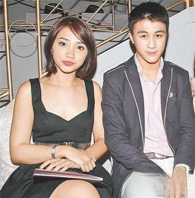 何超莲何猷君是什么关系 她的妈妈是家中的四太