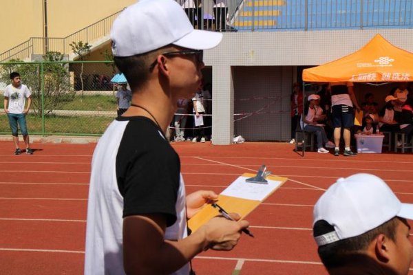 随时都能干的校园运动会陆殊词