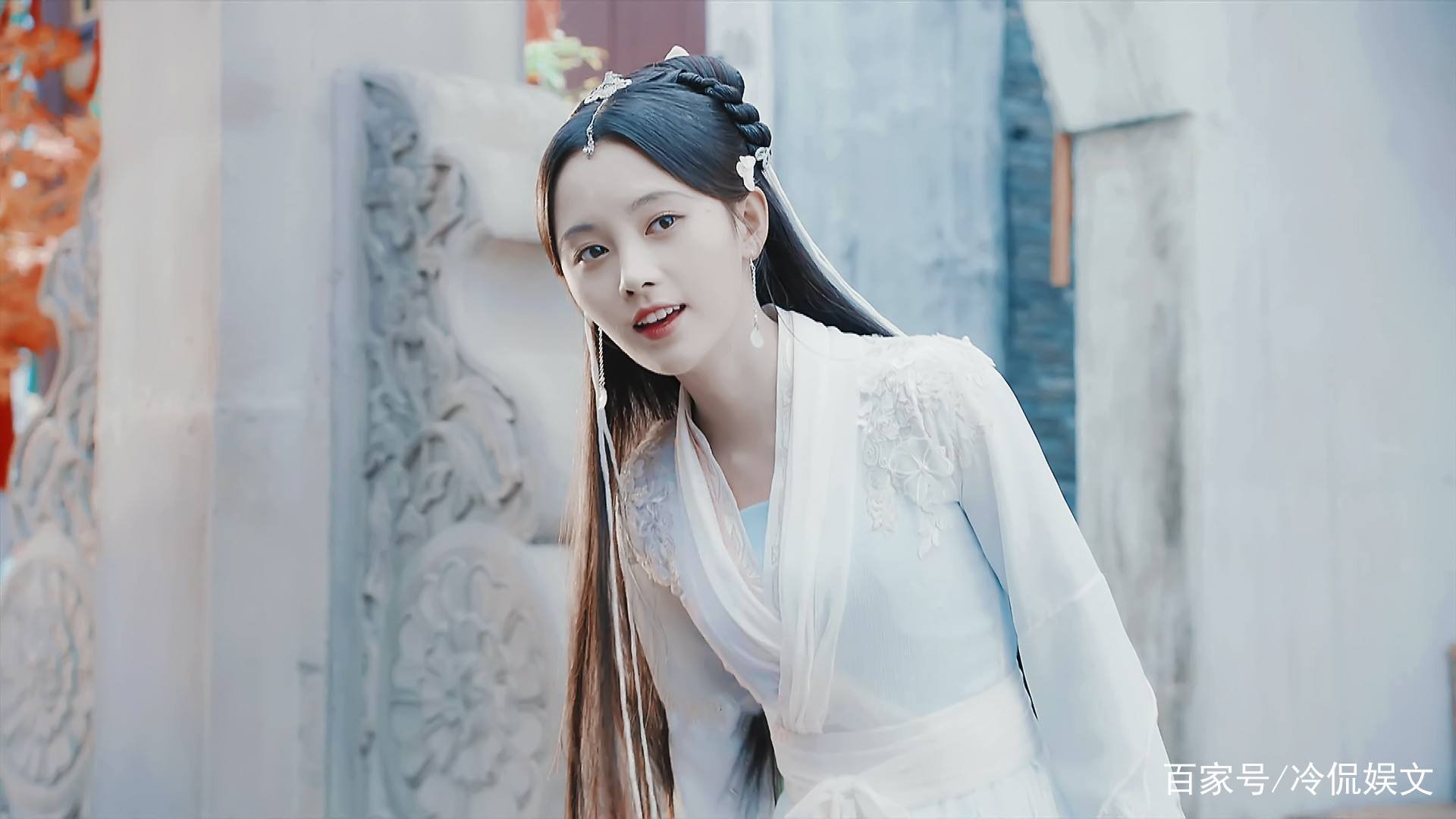 都说央视被称为最强“卸妆水”，那被称为“四千年美女”的鞠婧祎扛过了吗？