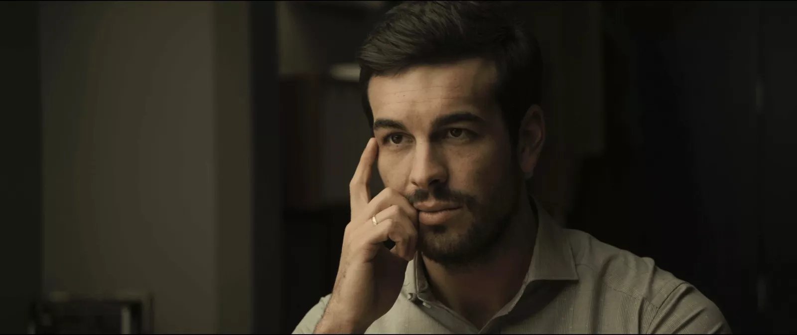 《看不见的客人》评价很高,为什么?