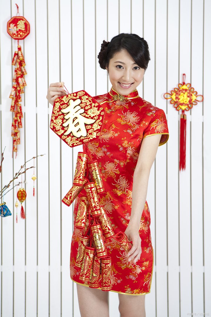 爆竹声声辞旧岁下一句是什么