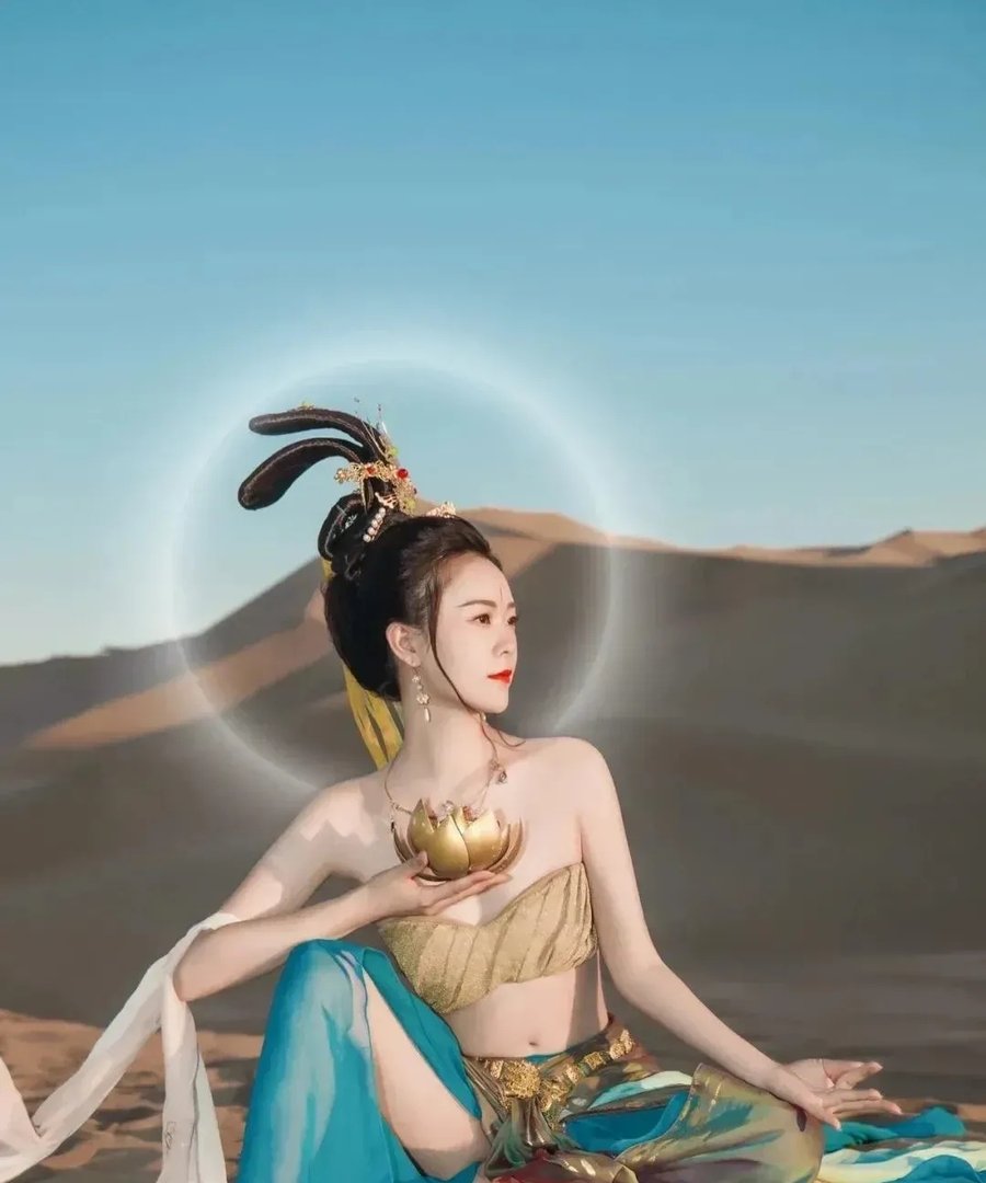 莫笑少年江湖梦的全诗是什么？