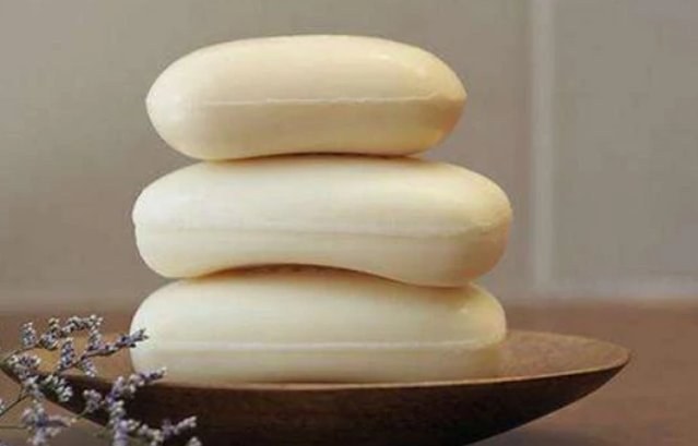 谜语什么东西越擦越小