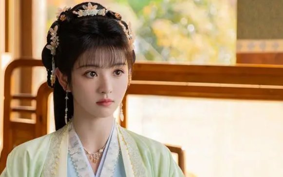 卿卿日常李薇真实身份