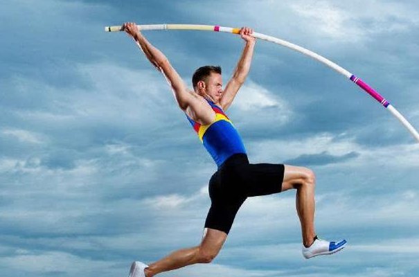 女子撑杆跳世界纪录是多少米