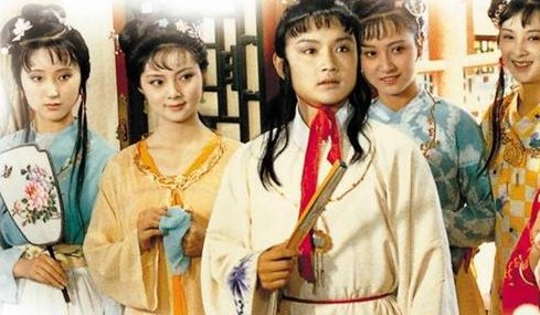 陋室空堂当年笏，衰草枯杨曾为歌舞场。是什么意思？