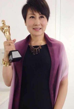 著名演员张凯丽结过几次婚？