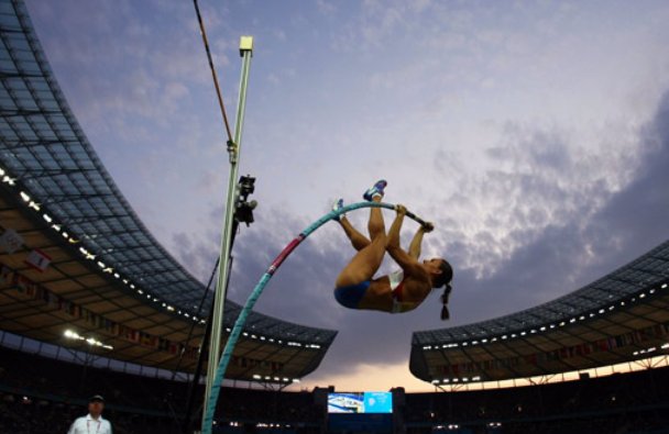 女子撑杆跳世界纪录是多少米