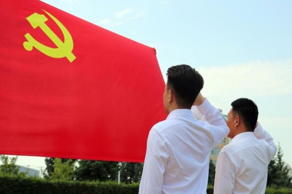 ”三个代表“重要思想是我们党的()?