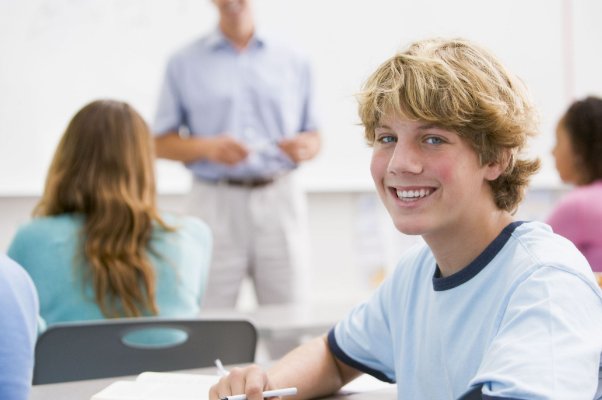 二十五岁的高中生未增删带翻译樱花