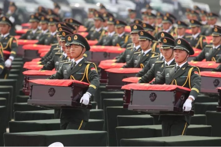 献身的近义词是什么