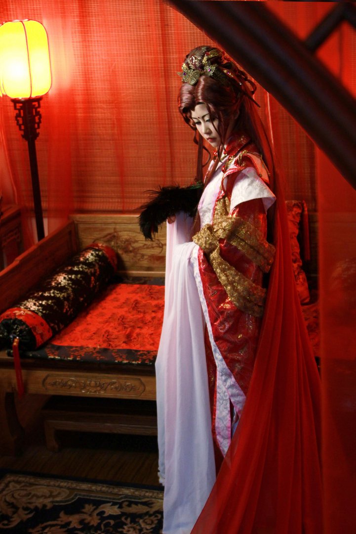 恶骨跟策梦侯之间有什么仇?