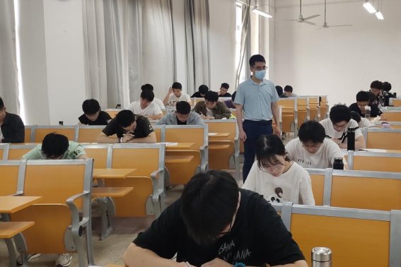 2022年新高考数学试卷平均分数是多少?