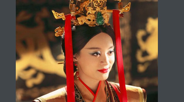 大秦帝国的芈丫头是芈月传的芈月吗?