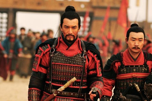 大义凛然，形容哪些人？