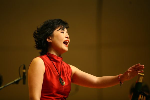 龚琳娜问金莎yjjc什么意思，“yjjc”究竟是什么意思？