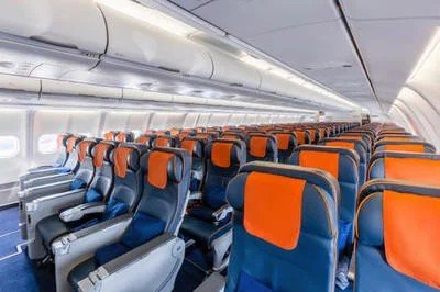 飞机上的r舱位代表什么意思？