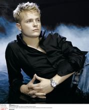 给我一个西域男孩的详细信息。 谢谢各位叔叔阿姨啦！