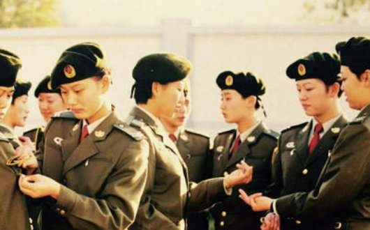 有关于驻港部队的香港电影吗？