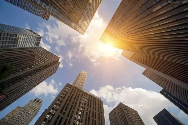 实探上海楼市:看房客多到站不下,实际成交情况怎样?